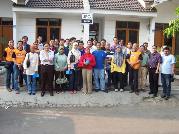 Kunjungan ke JPG Technology, Cimahi 22 Juli 2006