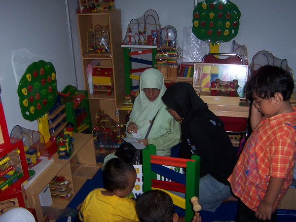 Patungan di Bazaar PKS