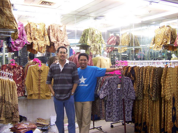 Seminggu Kemudian, Langsung Take Action Buka Kios Di ITC Mangga Dua(1 Feb 2006)